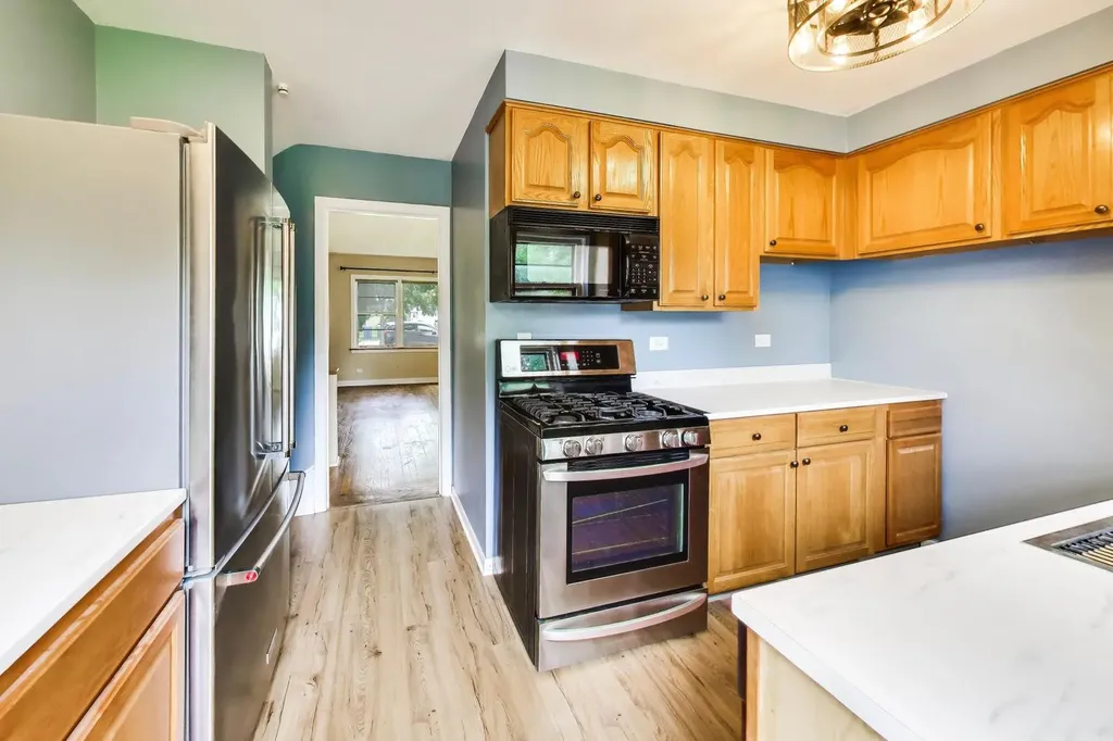 679 South Spring Road Elmhurst IL 60126