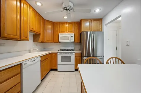 900 East Wilmette Road Palatine IL 60074