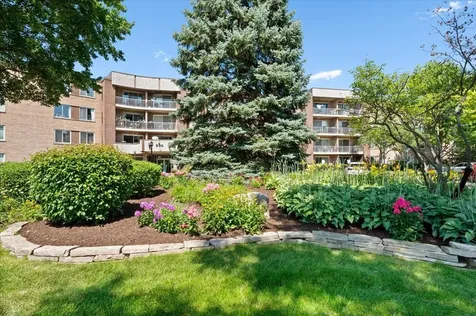 900 East Wilmette Road Palatine IL 60074