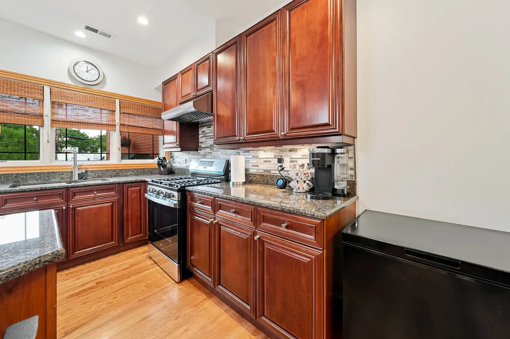 2455 West Ohio Street Chicago IL 60612