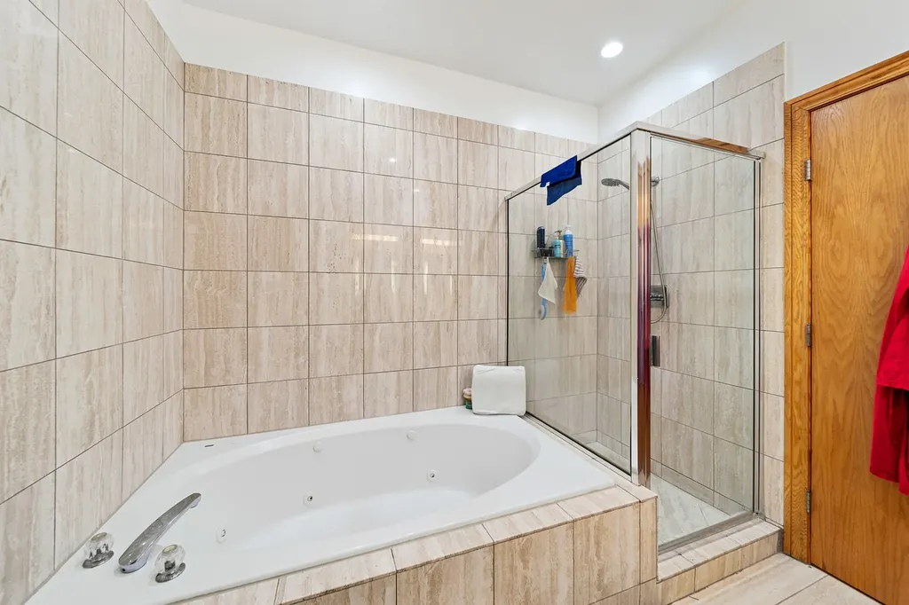2455 West Ohio Street Chicago IL 60612