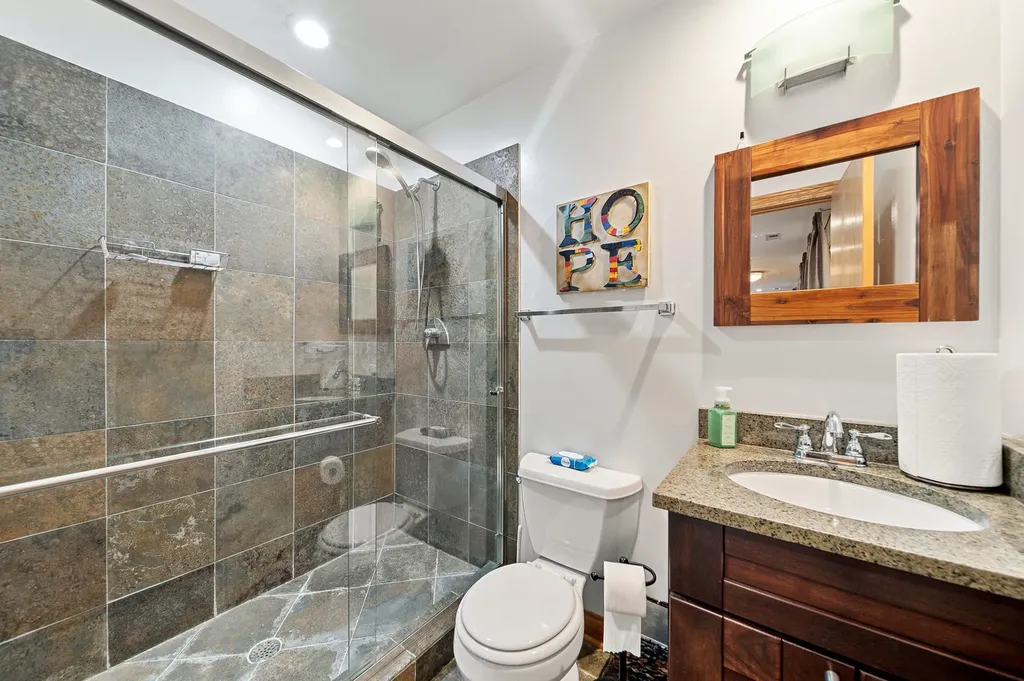 2455 West Ohio Street Chicago IL 60612