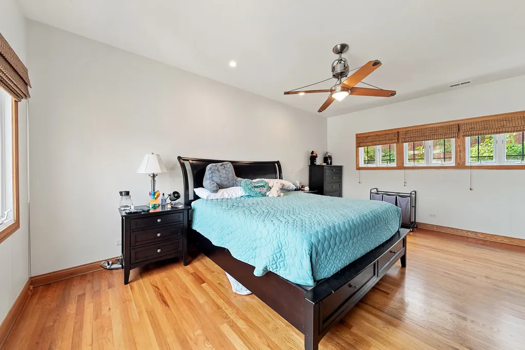 2455 West Ohio Street Chicago IL 60612