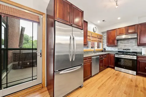 2455 West Ohio Street Chicago IL 60612
