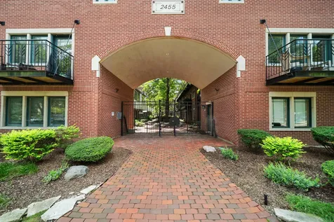 2455 West Ohio Street Chicago IL 60612