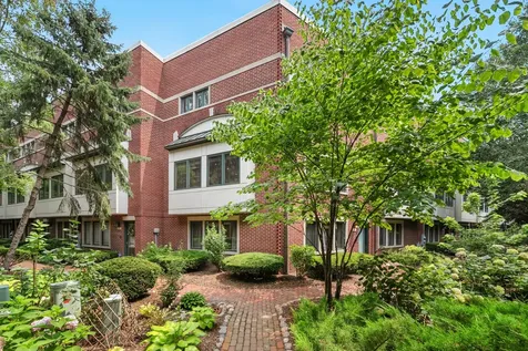 2455 West Ohio Street Chicago IL 60612