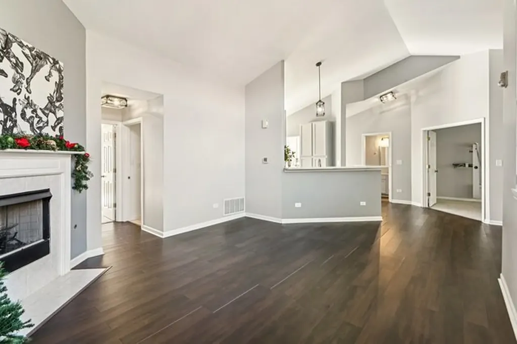 2227 Waterleaf Court Naperville IL 60564