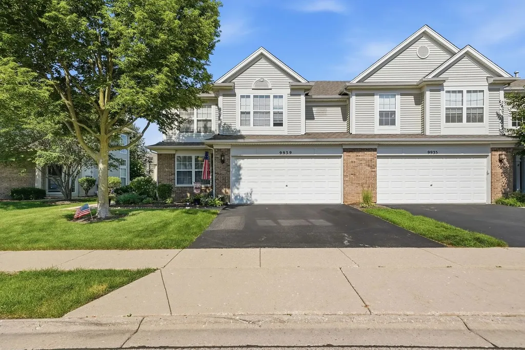 9939 Wakefield Lane Huntley IL 60142