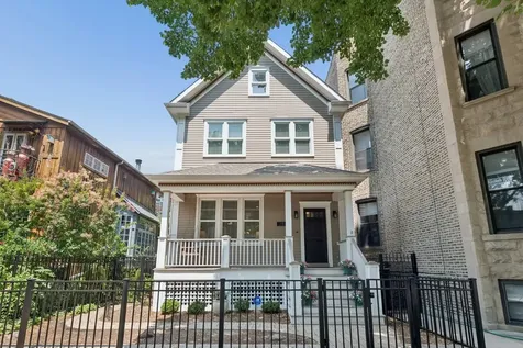 1530 West Grace Street Chicago IL 60613