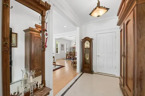 1530 West Grace Street Chicago IL 60613