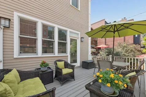 1530 West Grace Street Chicago IL 60613