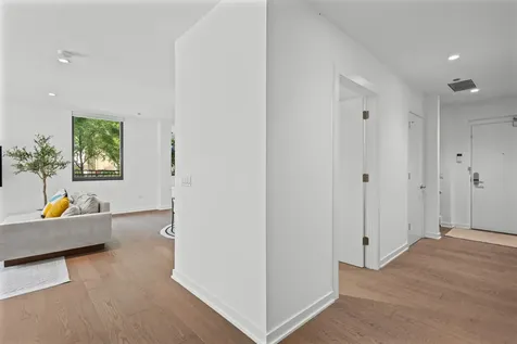 1648 West Division Street Chicago IL 60622