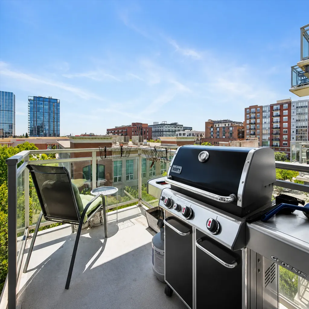 1124 West Adams Street Chicago IL 60607