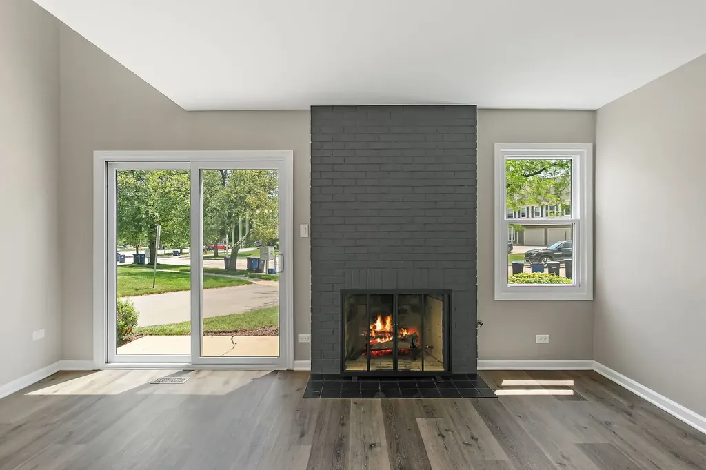 2726 College Hill Circle Schaumburg IL 60173