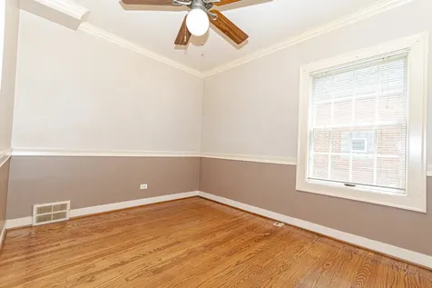 335 Oak Street Elmhurst IL 60126