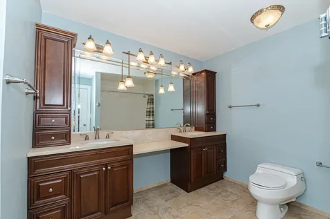 335 Oak Street Elmhurst IL 60126