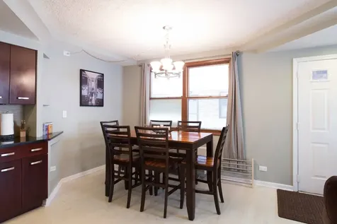 163 West Division Street Chicago IL 60610