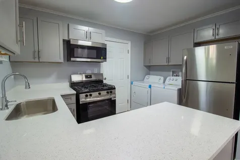 16523 Spaulding Avenue Markham IL 60428