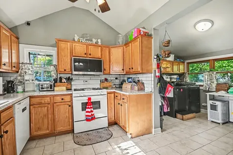 330 Pleasant Street Sheridan IL 60551