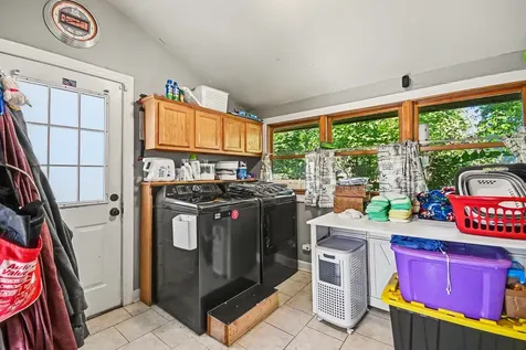330 Pleasant Street Sheridan IL 60551