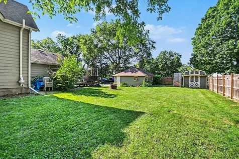 330 Pleasant Street Sheridan IL 60551