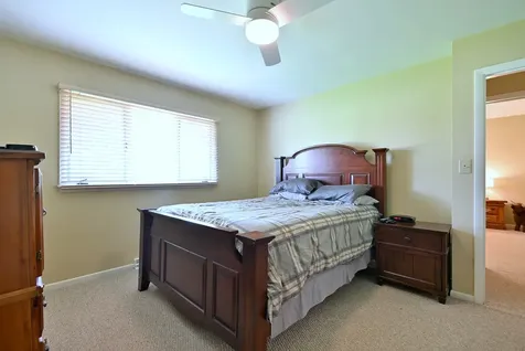 16W650 87TH Street Willowbrook IL 60527