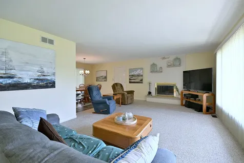 16W650 87TH Street Willowbrook IL 60527