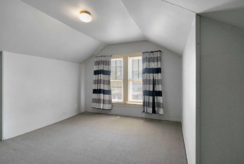 5505 West Cullom Avenue Chicago IL 60634