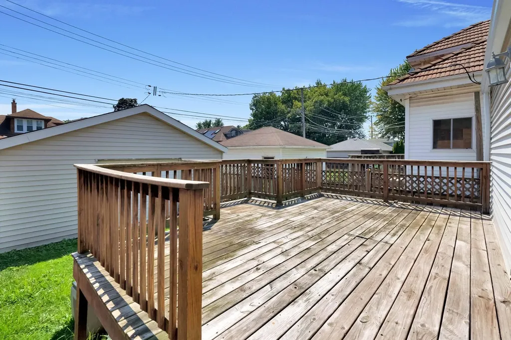 5505 West Cullom Avenue Chicago IL 60634