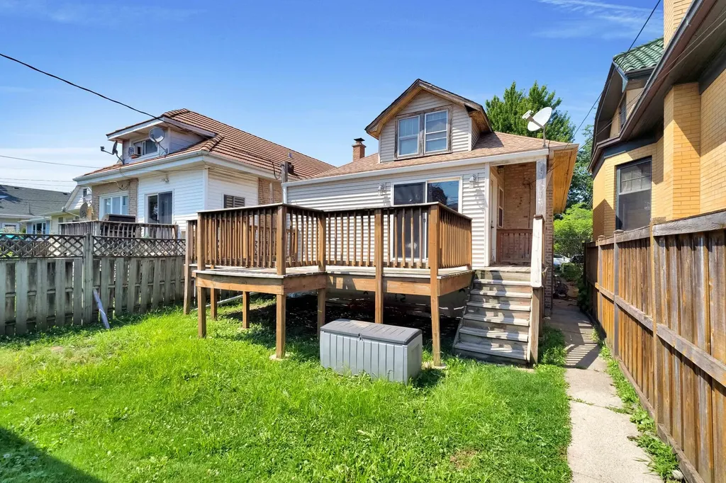 5505 West Cullom Avenue Chicago IL 60634