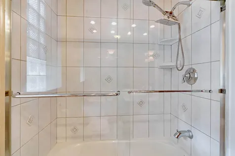 5505 West Cullom Avenue Chicago IL 60634