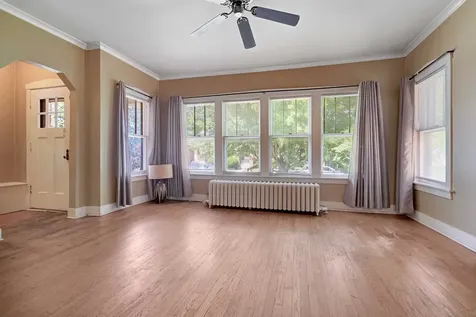5505 West Cullom Avenue Chicago IL 60634