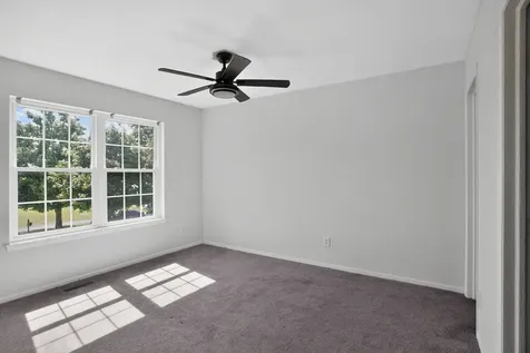 440 Newport Circle Oswego IL 60543