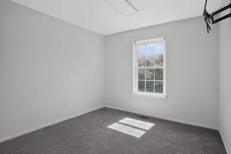 440 Newport Circle Oswego IL 60543