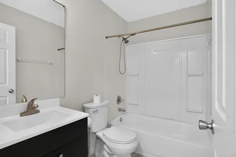 440 Newport Circle Oswego IL 60543
