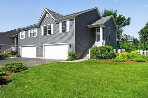 440 Newport Circle Oswego IL 60543