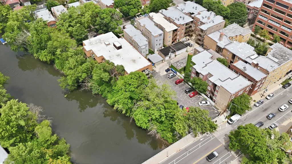 2619 West Agatite Avenue Chicago IL 60625