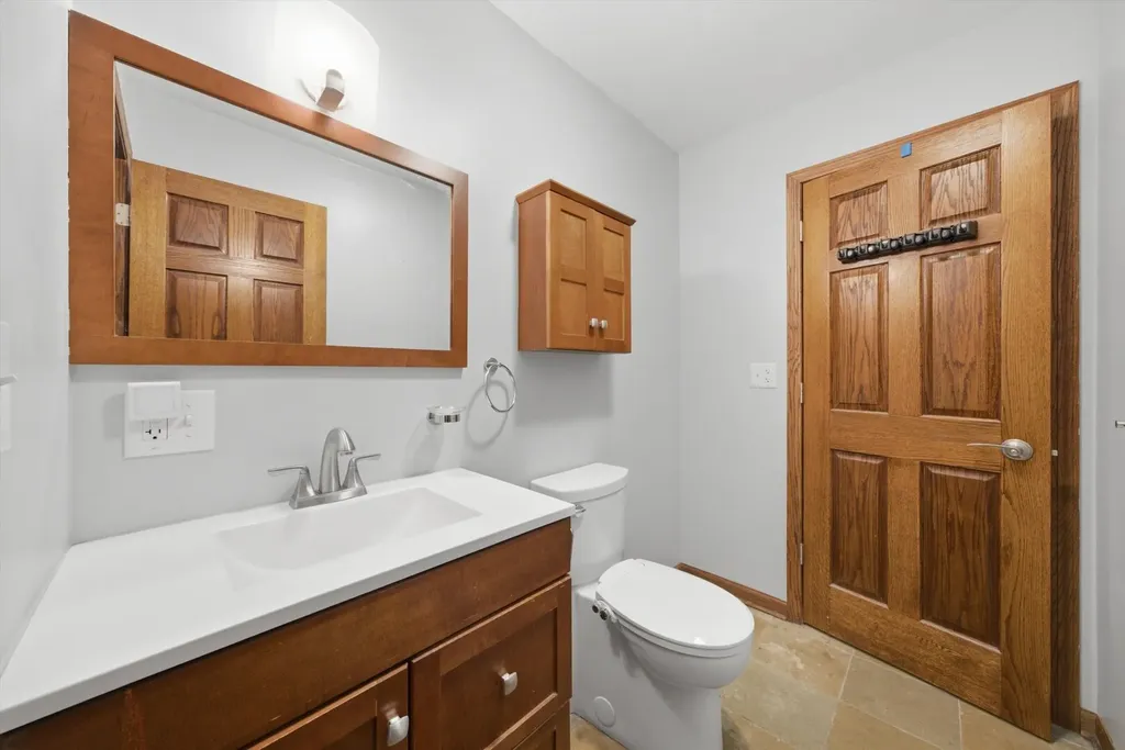 2619 West Agatite Avenue Chicago IL 60625
