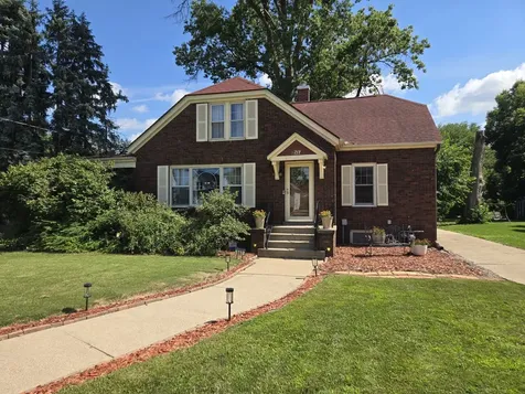 807 West 2nd Street Rock Falls IL 61071