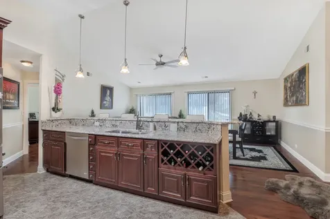 1511 West Pheasant Trail Lane Arlington Heights IL 60004