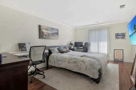 1511 West Pheasant Trail Lane Arlington Heights IL 60004