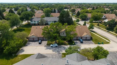 1511 West Pheasant Trail Lane Arlington Heights IL 60004