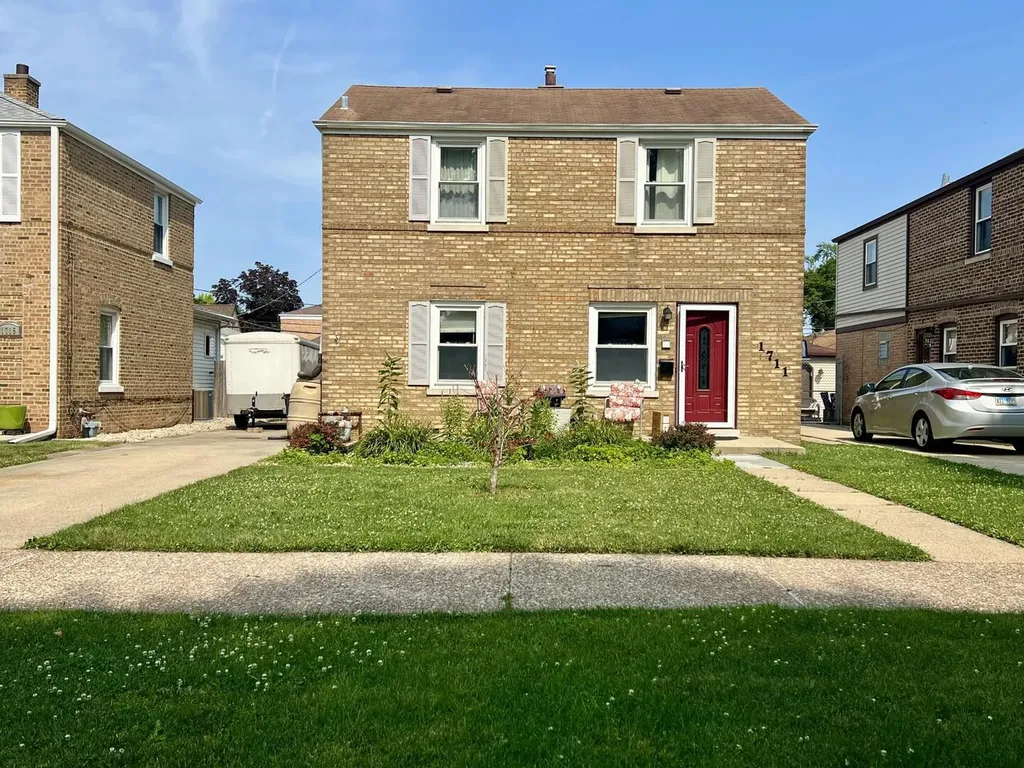 1711 North 73rd Ct Court Elmwood Park IL 60707