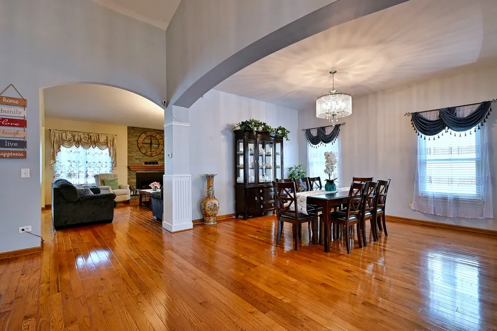 1452 Sage Drive Bolingbrook IL 60490