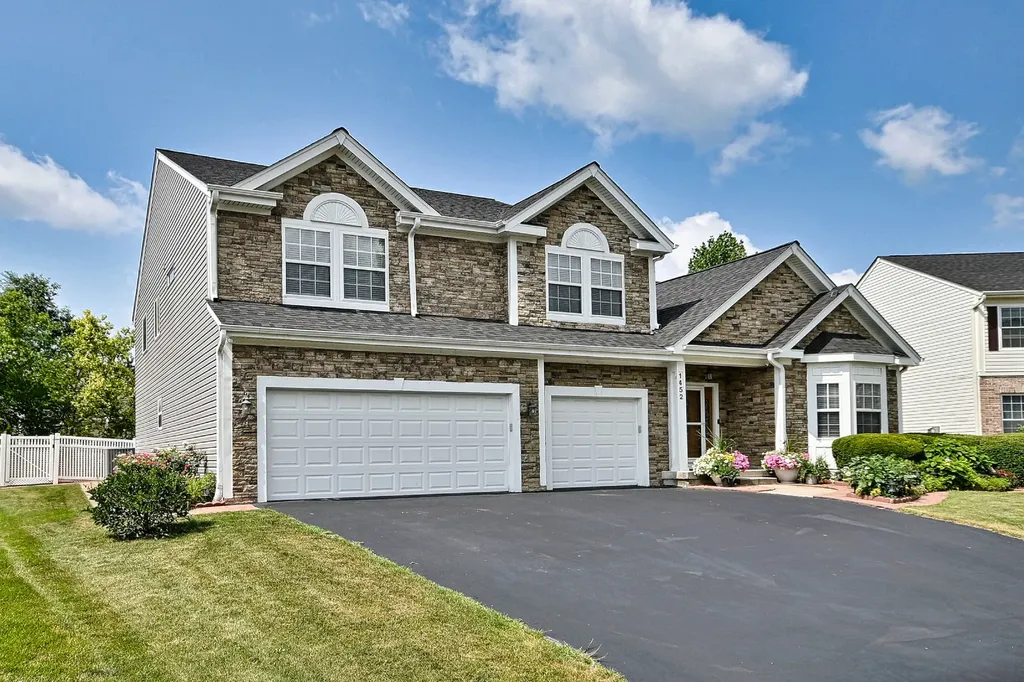 1452 Sage Drive Bolingbrook IL 60490