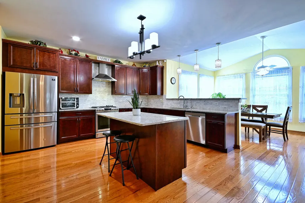 1452 Sage Drive Bolingbrook IL 60490