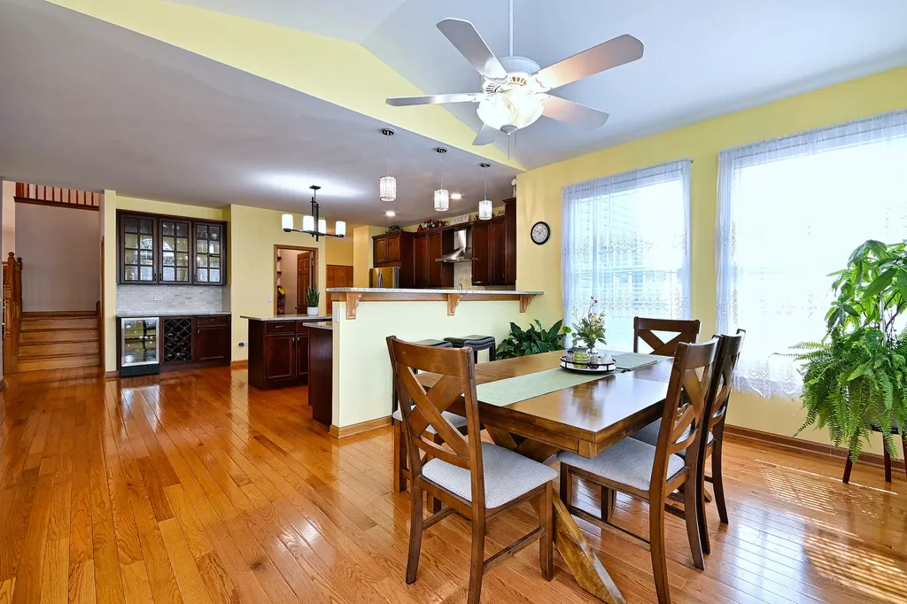 1452 Sage Drive Bolingbrook IL 60490
