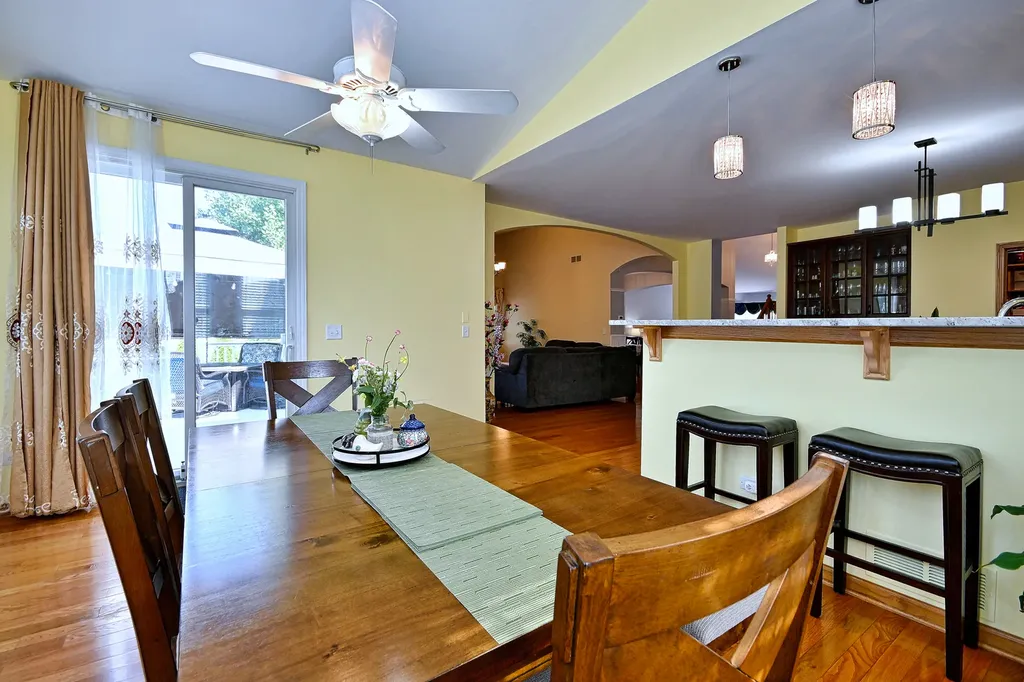1452 Sage Drive Bolingbrook IL 60490