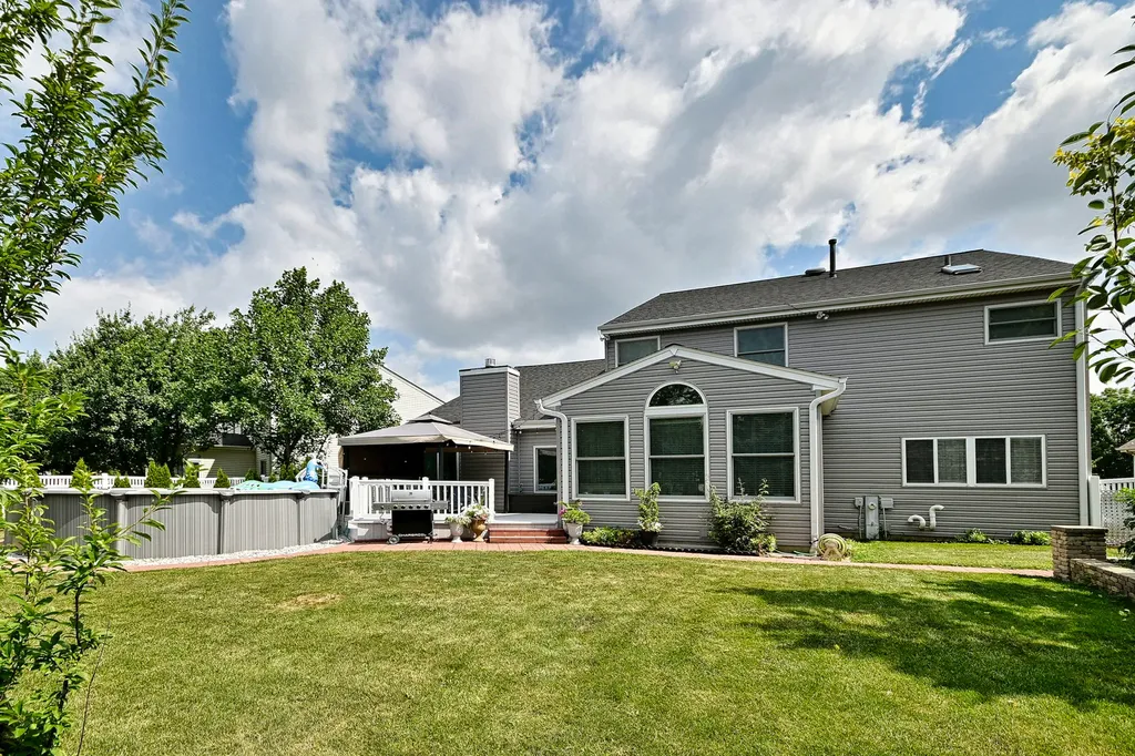 1452 Sage Drive Bolingbrook IL 60490