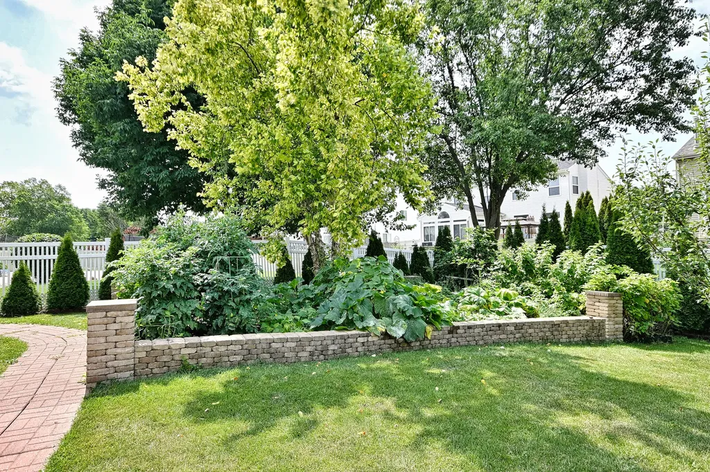 1452 Sage Drive Bolingbrook IL 60490